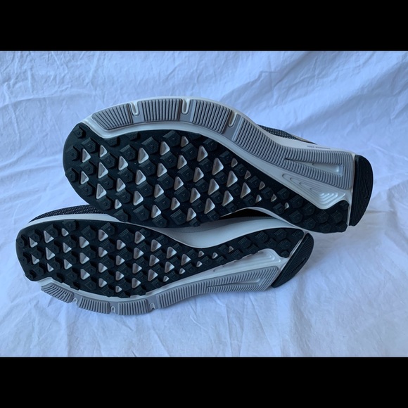 Nike Quest Black Gold Women Run AA7412-006 sz 10.5 - Picture 5 of 5